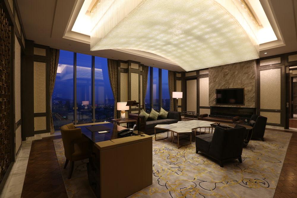 Sheraton Qingdao Licang Hotel מראה חיצוני תמונה