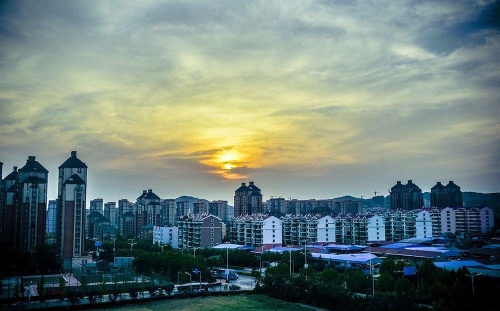 Sheraton Qingdao Licang Hotel מראה חיצוני תמונה