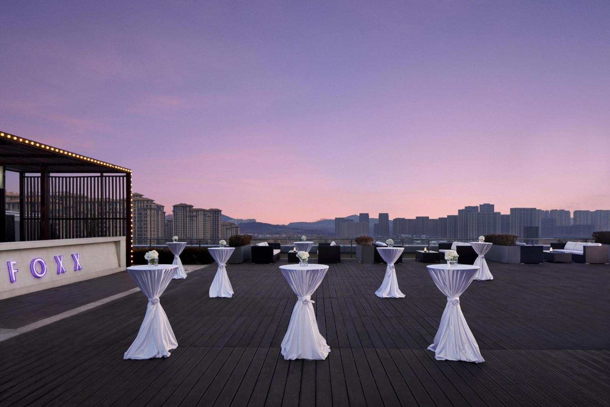 Sheraton Qingdao Licang Hotel מראה חיצוני תמונה