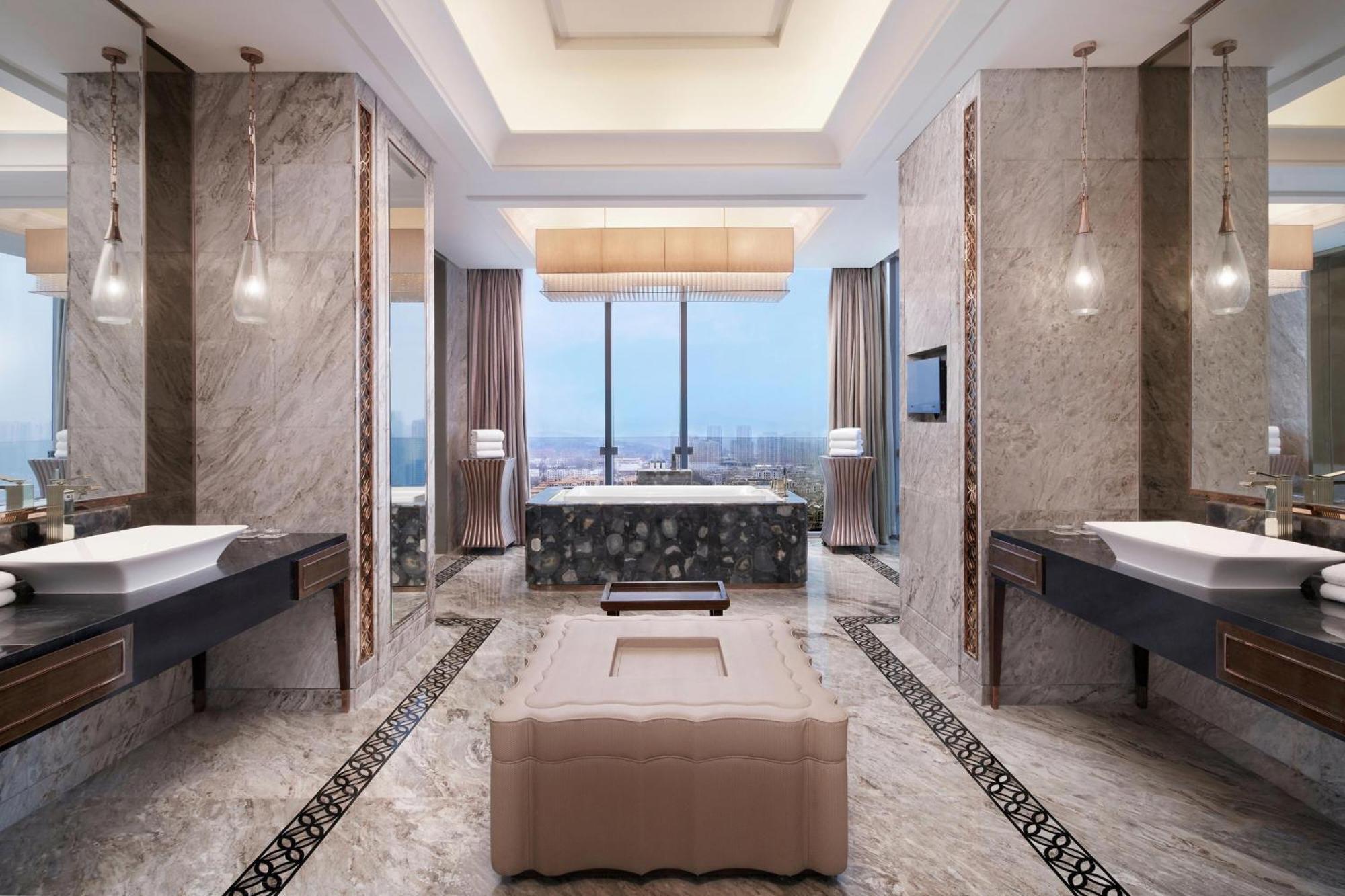 Sheraton Qingdao Licang Hotel מראה חיצוני תמונה